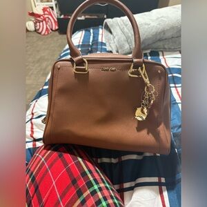 A michael kors bag